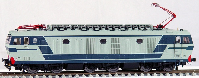 Electric locomotive E 633 002<br /><a href='images/pictures/ACME/60470.jpg' target='_blank'>Full size image</a>